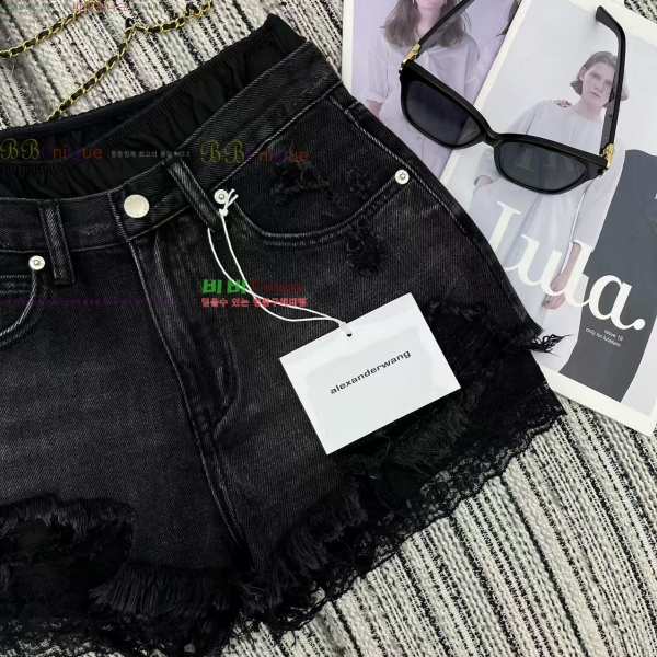  ˷  18AW256210-1