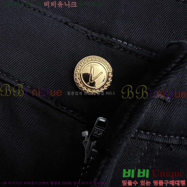   û BU5585799