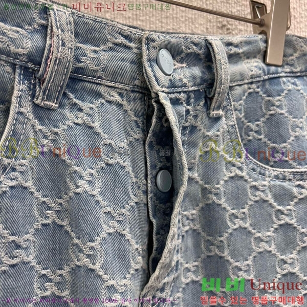     GU4121208-1