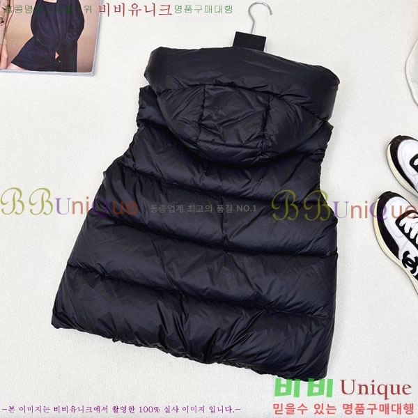  ** ٿ е  MAXM1233-19