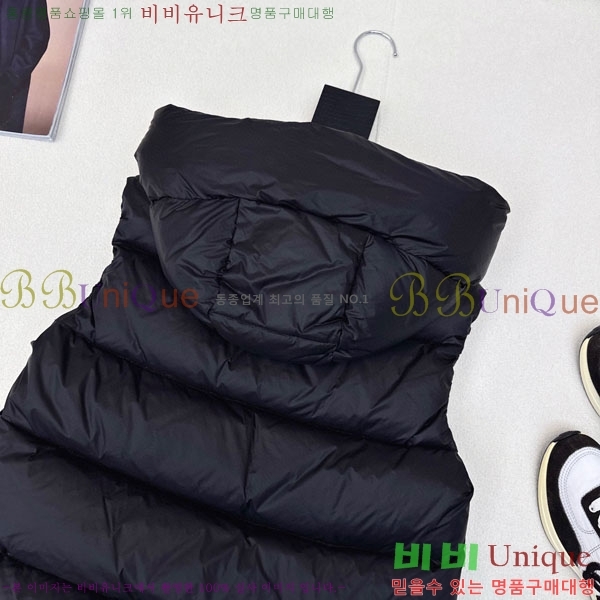  ** ٿ е  MAXM1233-19