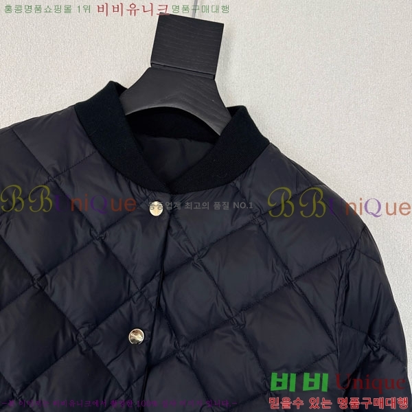  ** ٿ е MAXM1233-21