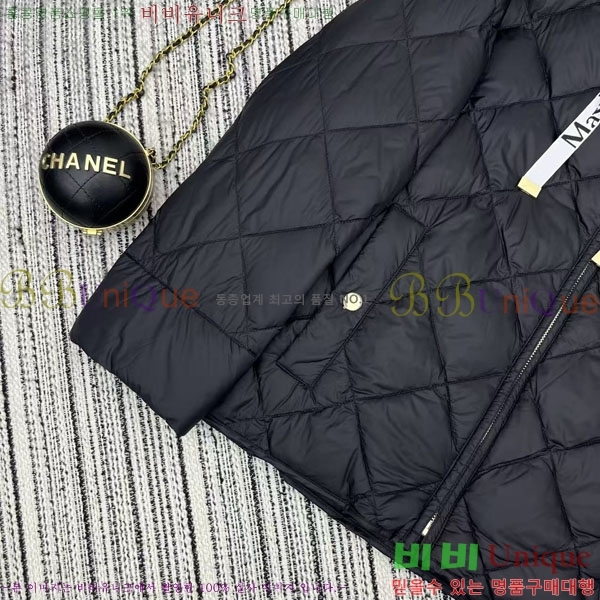  ** ٿ е MAXM1233-1