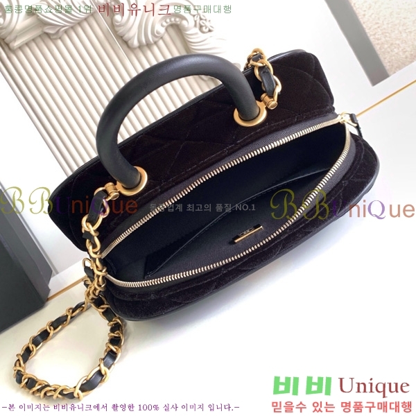 #* ̴    AS5572-104