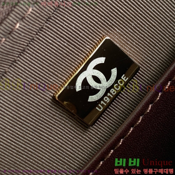 #* ̴    AS5572-103