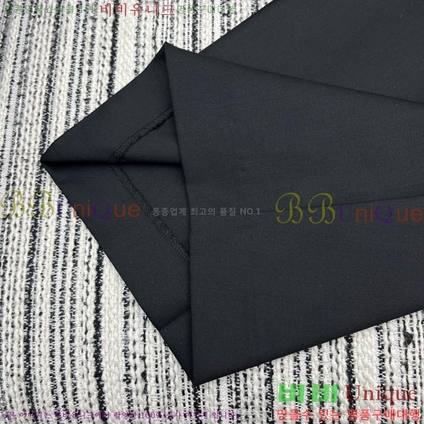  ˷   AWX23044-5