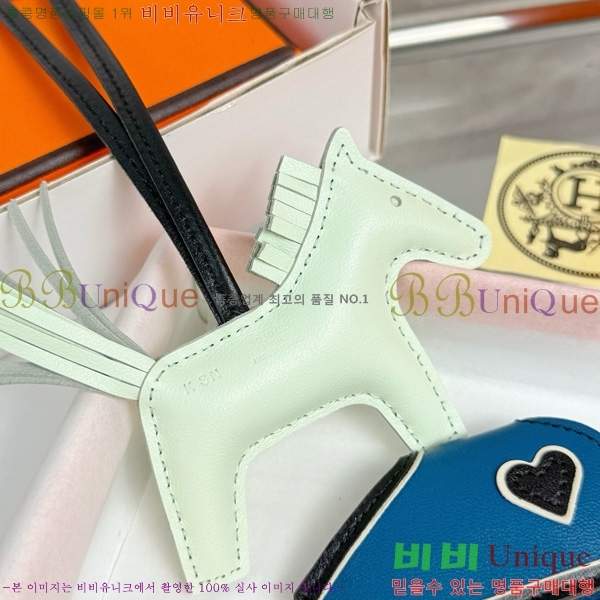 #޽ ε κ  H4523610-205