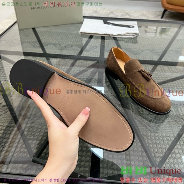  ڷ ġڸ / B6690522-2