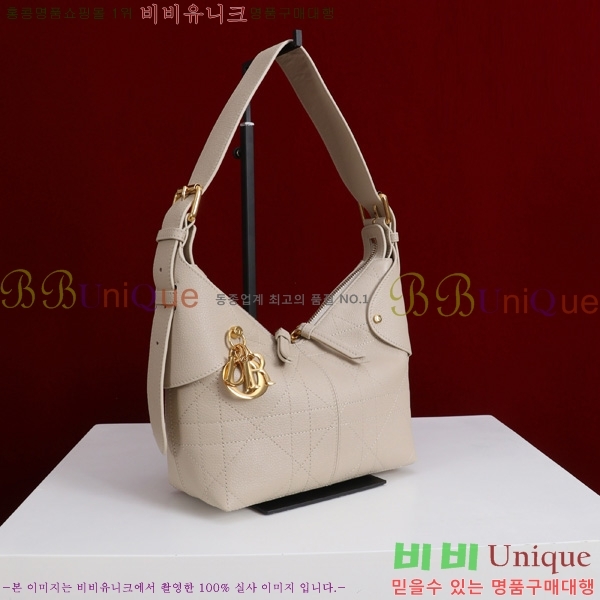 #    ũα M2845-103