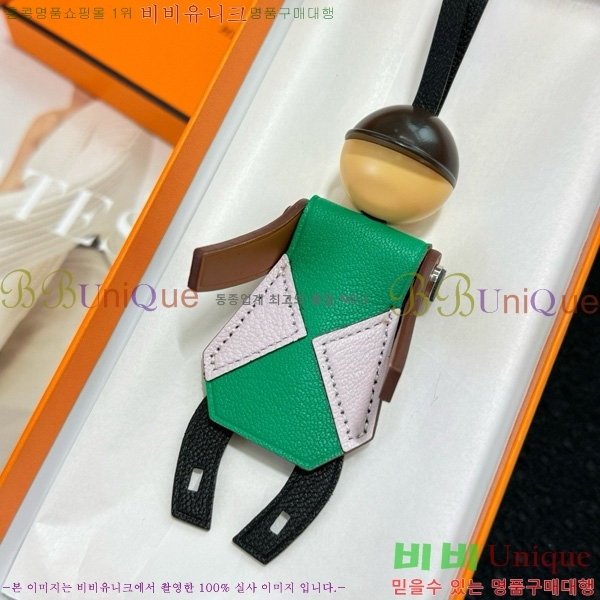 �����޽� Jockey Charm ���� HE4523806-4