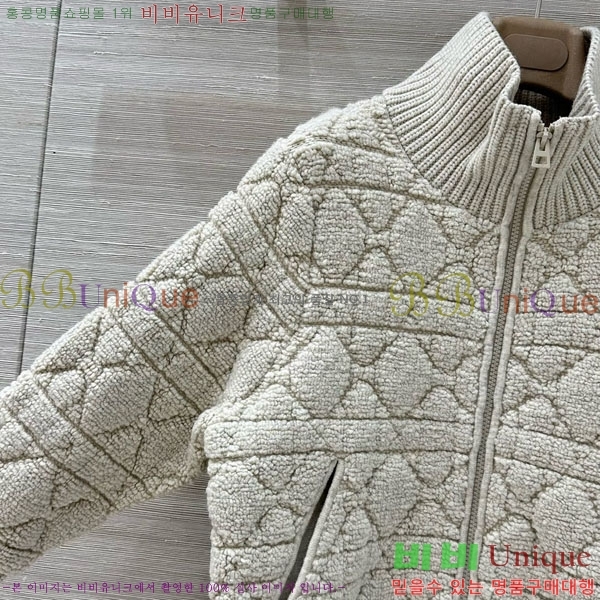   þ   DO3634560-27