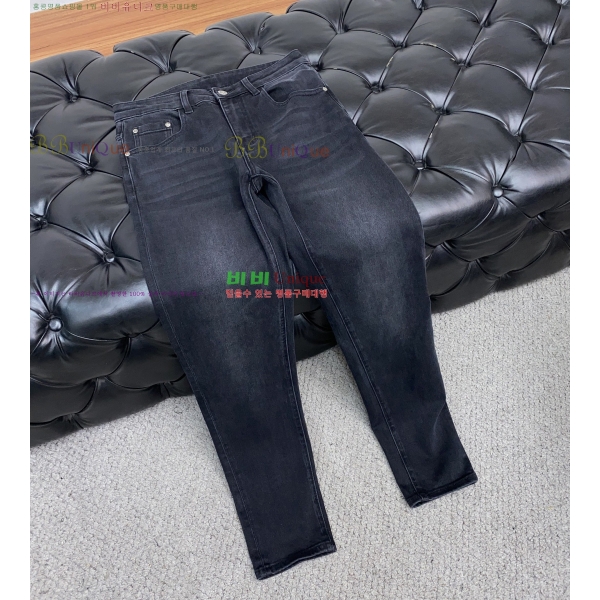  * û 21LV251024124-2