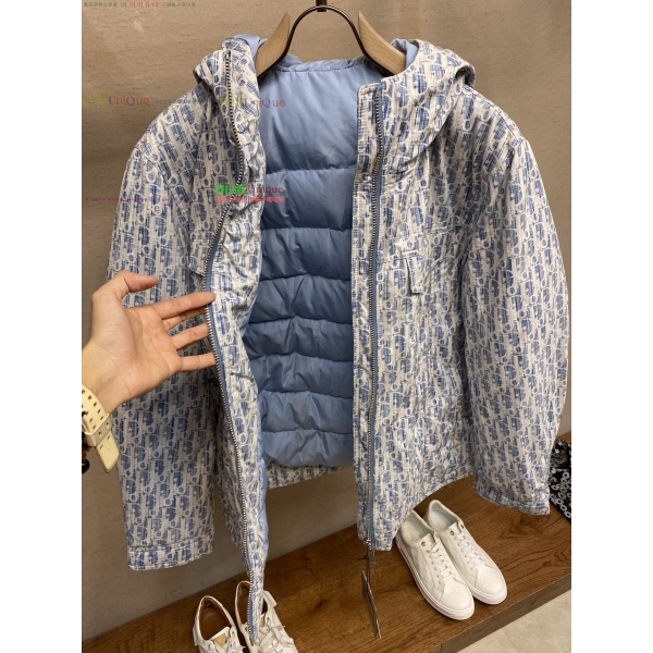  *  ٿ е  61D2511122-1