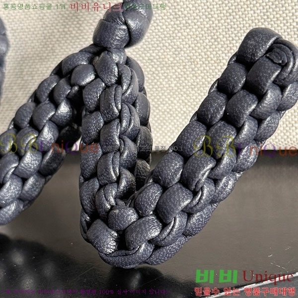 #װŸ  W  844672-123