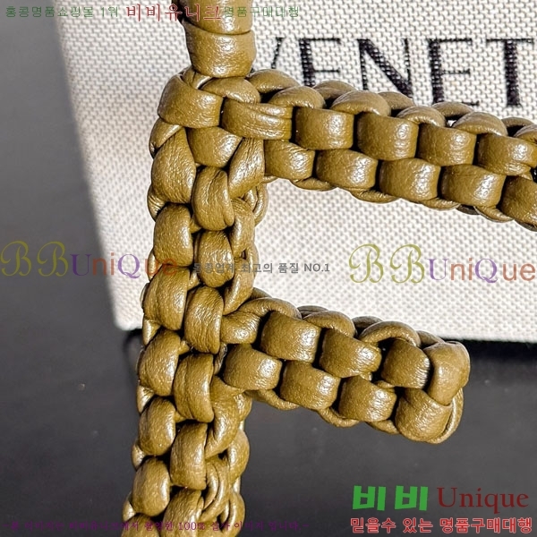 #װŸ  F  844672-106