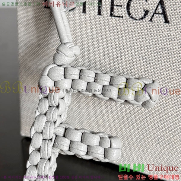 #װŸ  E  844672-105