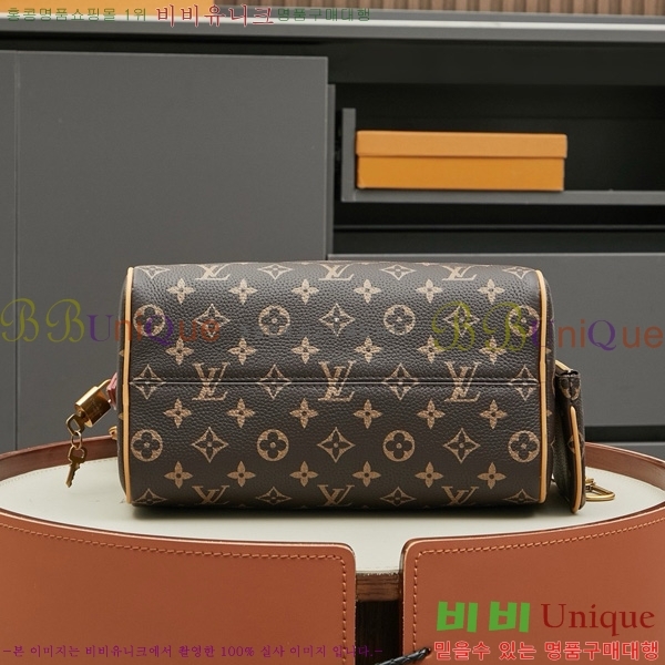 ���̺��� ���ǵ� P9 �ݵѸ��� 25 M11562-5