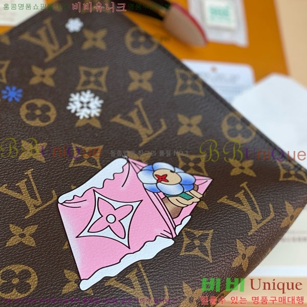 #̺ Ʈ Ϸ Ŀġ M15357-101