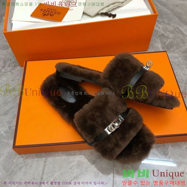 ޽   þ  W861000-4