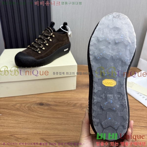 ���� �߸� ����Ŀ�� B883304-2