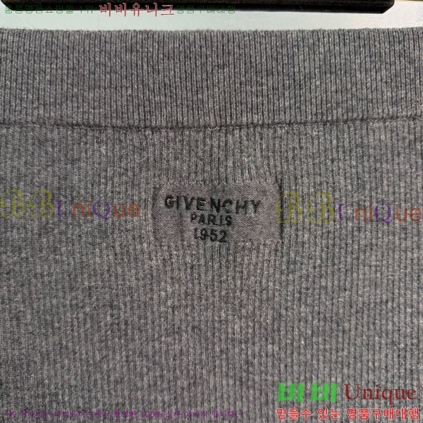 ���� ����� ��ĿƮ GIV24304-2