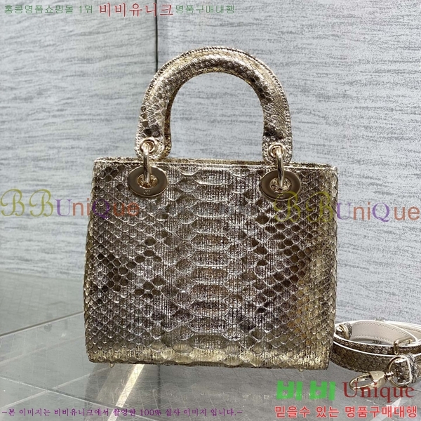 #��� ���̵�� ���� M0531-704