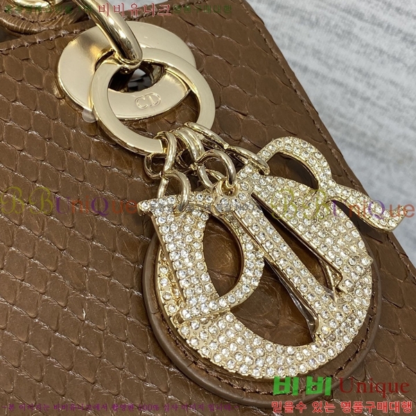 #��� ���̵�� ���� M0531-703