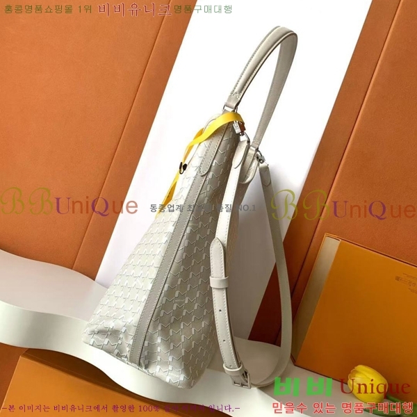 #���̳� ȣ���� M8120-107