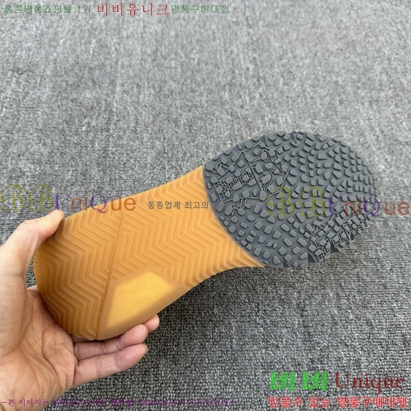 ���� ���ڷ� ��ġ�ڸ� ����Ŀ�� BC500327-7