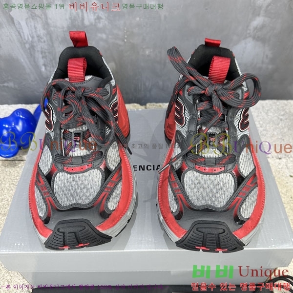 �߷��þư� 6XL Ʈ���̳� ����Ŀ�� BLA3568901-1