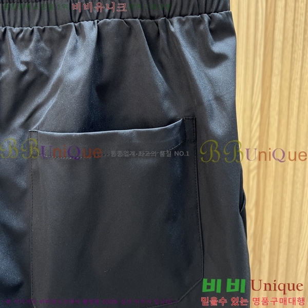 ���� ���ڷ� ��ġ�ڸ� �ݹ��� BC75672-1