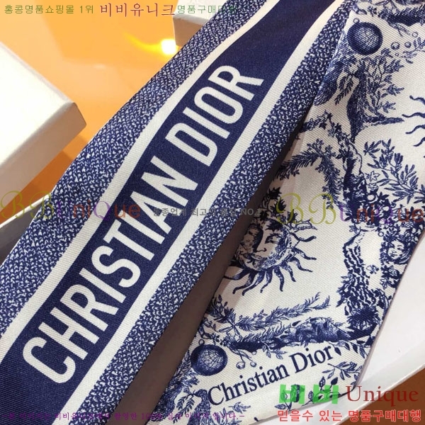 ��� Ʈ���� D84115