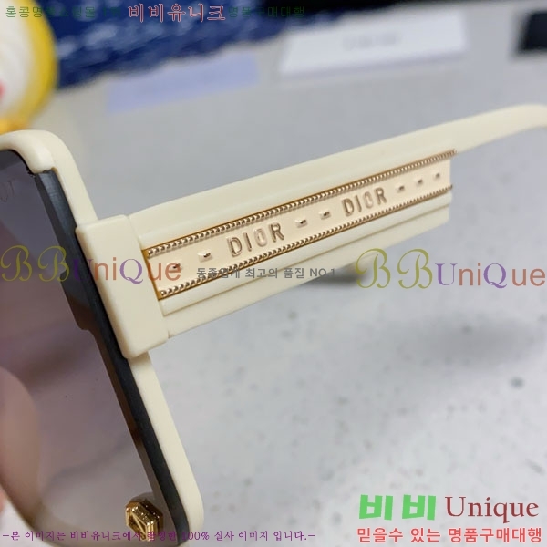 ��� ���۶� D10842837-2