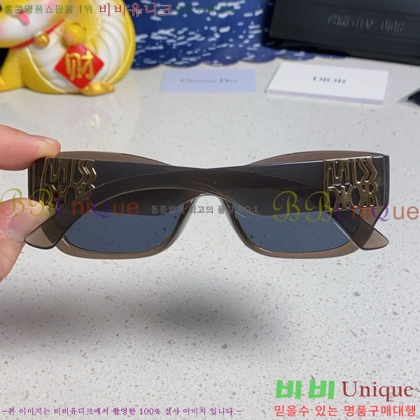 ��� ���۶� D10842836-6