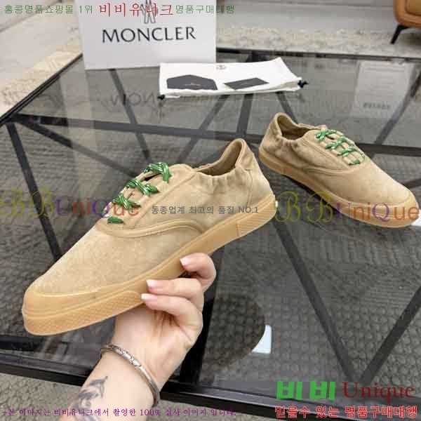 ���� ��**�� ����Ŀ�� M2N66902-3