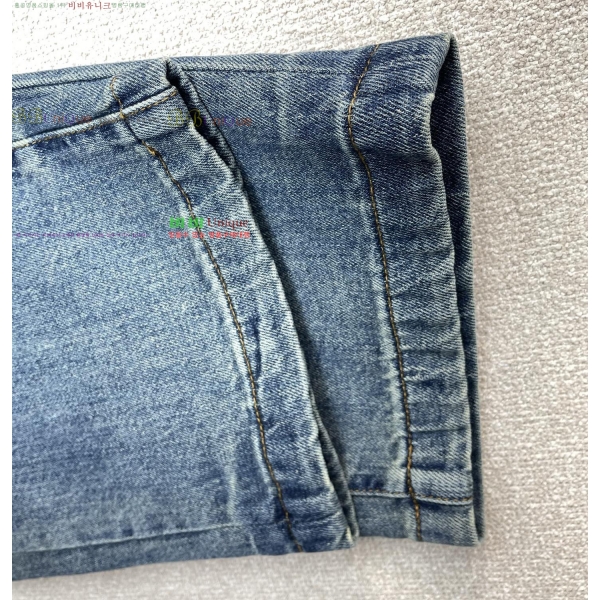 ���� ũ������ û���� CH384181