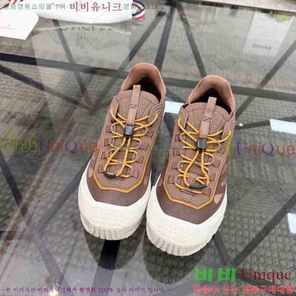 ���� ��**�� ����Ŀ�� 2M558032-5