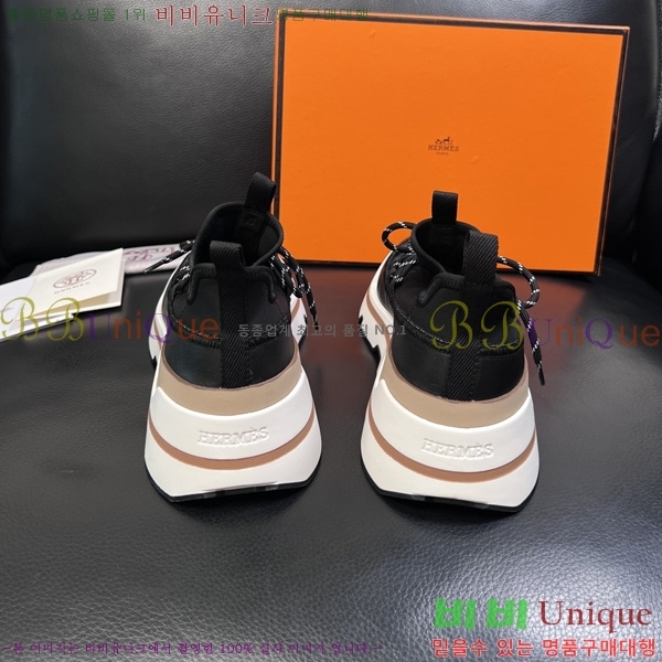 ���� �����޽� �ȭ H3E1180