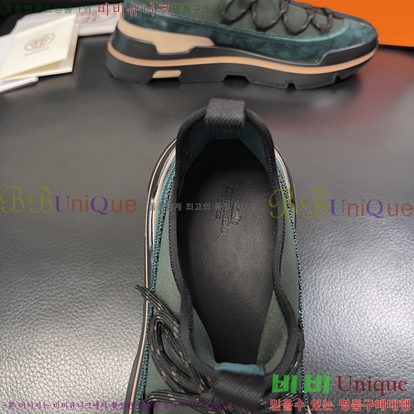 ���� �����޽� �ȭ H3E1180-3