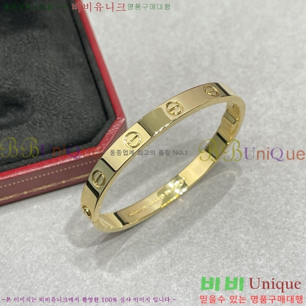 �������� ��쿡 LOVE �극�̽��� Ŭ���� CR3000045-1