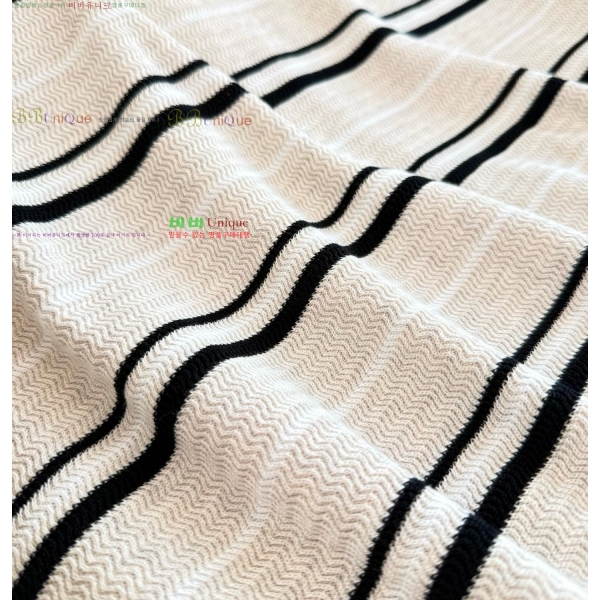 ���� �η�**�� ���� Ƽ���� LP265408-2