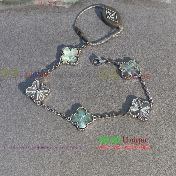 ��Ŭ�������� ���Ժ�� 5�� ��Ƽ�� ���� VA26626-1