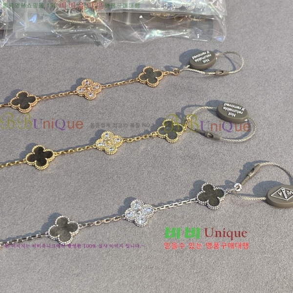 ��Ŭ�������� ���Ժ�� 5�� ��Ƽ�� ���� VA26626-2