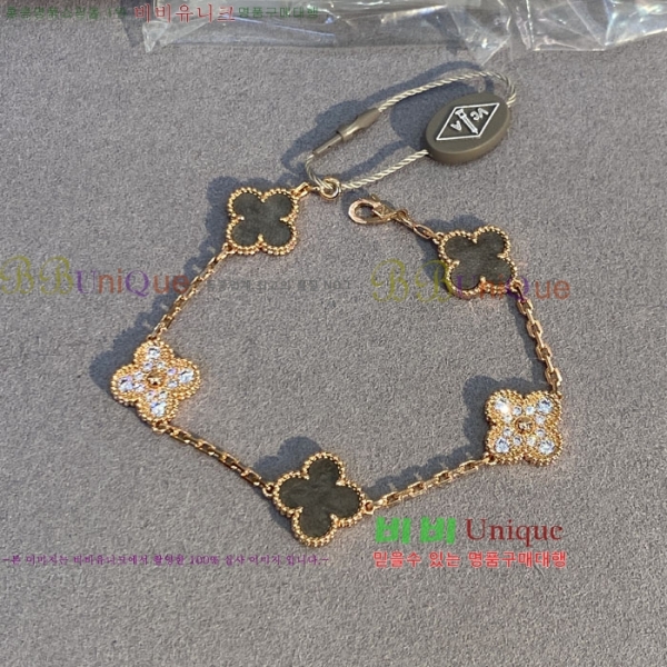 ��Ŭ�������� ���Ժ�� 5�� ��Ƽ�� ���� VA26626-2