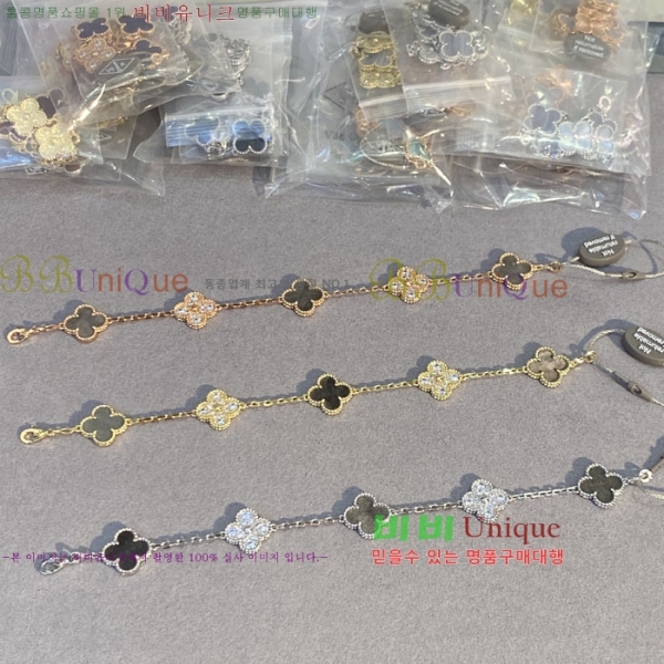 ��Ŭ�������� ���Ժ�� 5�� ��Ƽ�� ���� VA26626-2