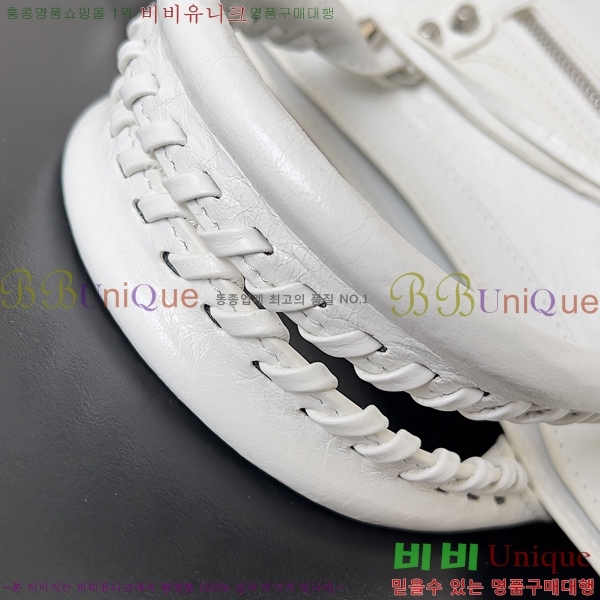 #�߷��þư� 𝗟𝗘 𝗖𝗜𝗧𝗬 �� ��Ƽ ������ 90030-104