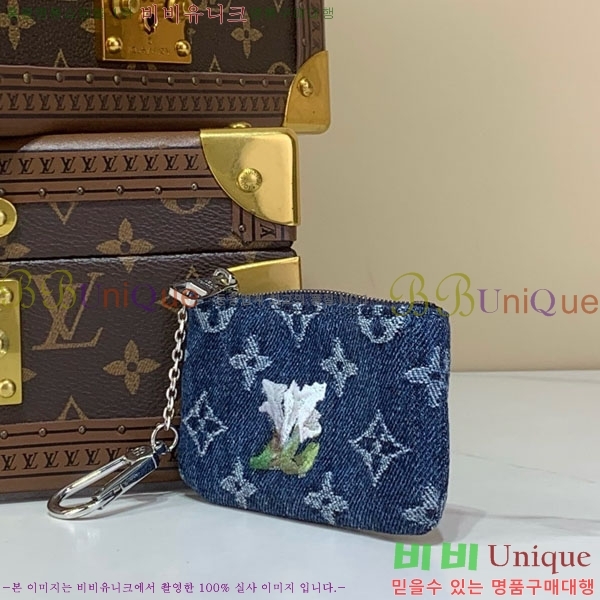 #����*�� ���׷� �ö�� ���� Ŭ�� ���� �Ŀ�ġ Ű�� ī������ M27561-101