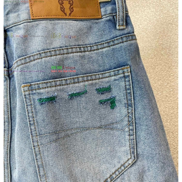 ���� ũ������ �ݹ��� CH138647-1