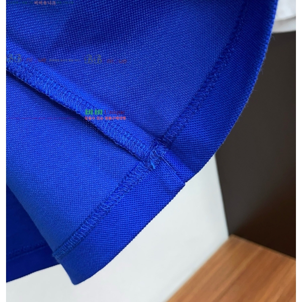 ���� �ο��� ī�� ���� Ƽ���� LO826345-3