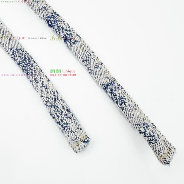 ���� �ο��� ���´� �ݹ��� 25LW26798-4